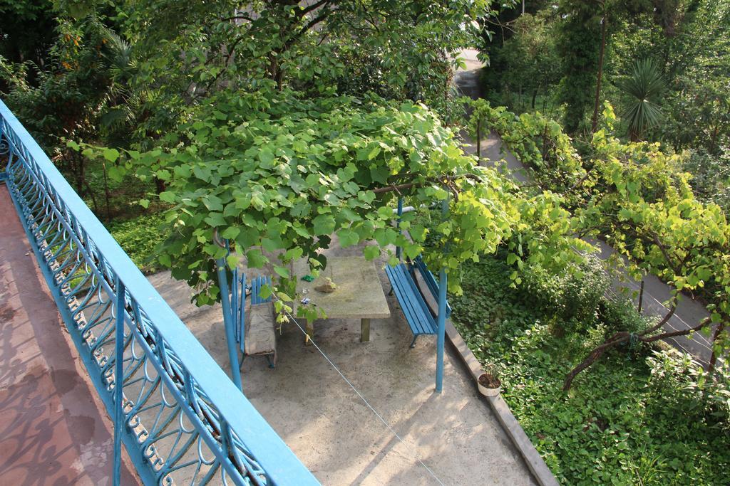 Achi Guest House Makhinjauri Camera foto