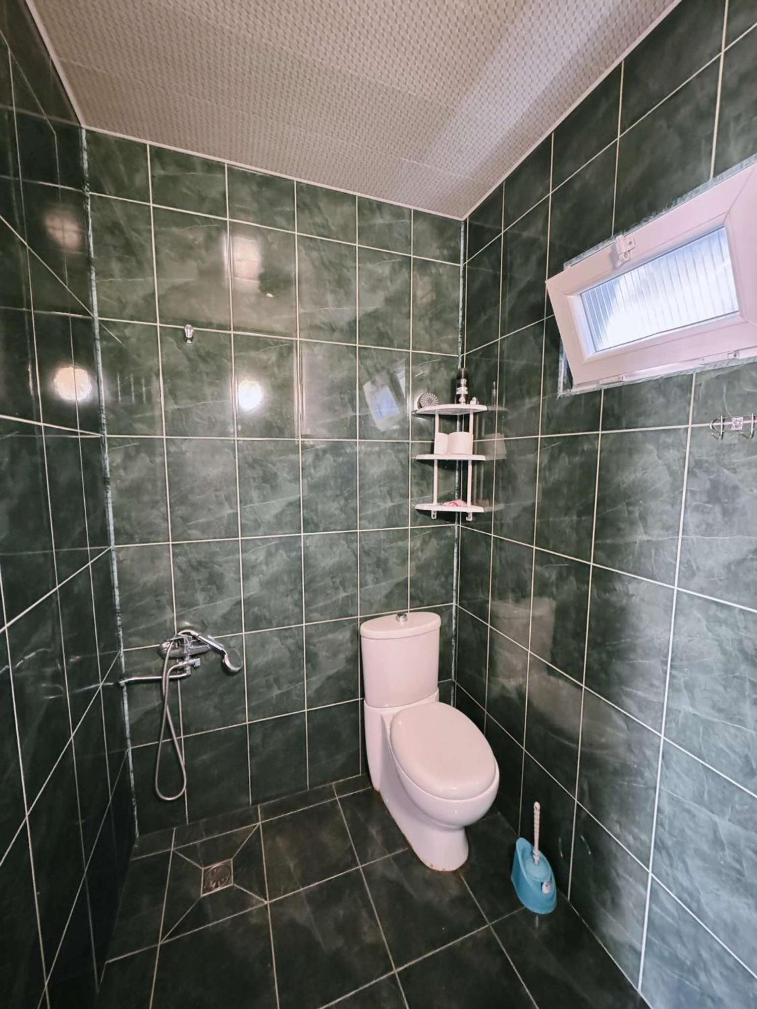 Achi Guest House Makhinjauri Esterno foto